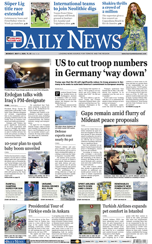 Bugünkü Hürriyet Daily News birinci sayfası - i̇ngilizce gazeteler gazetesi